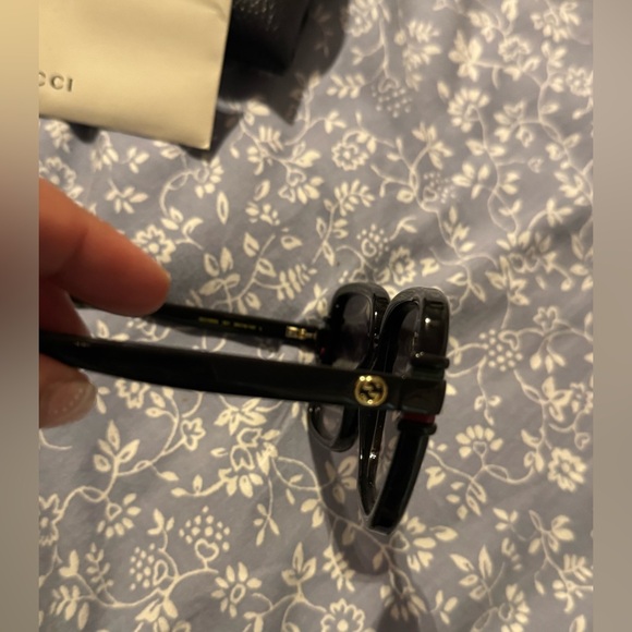 Gucci Black  Sunglasses - Picture 1 of 3